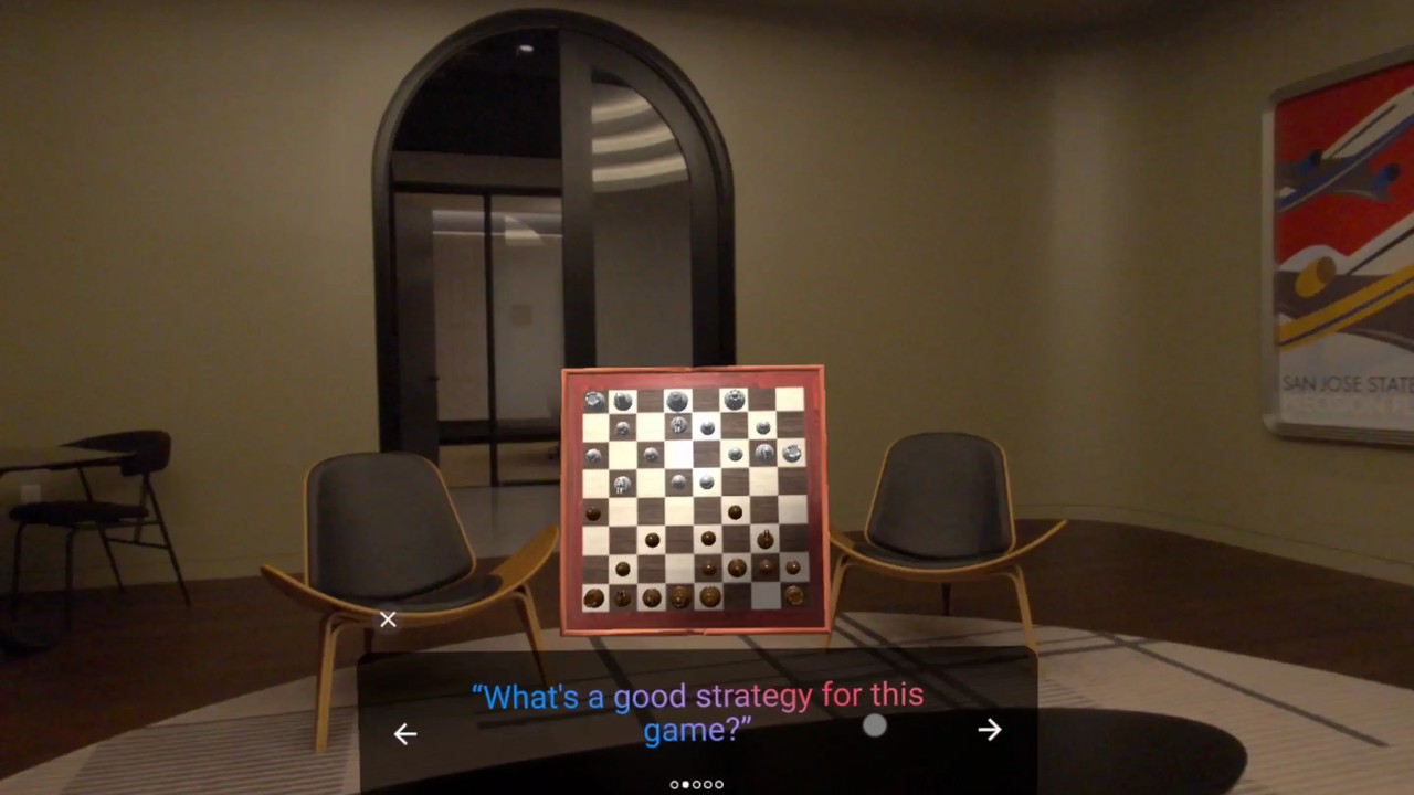 XR Blocks 的 Gemini 破冰助手示例:空间中悬浮一块 UI 面板显示棋盘,面板下方是提问「What's a good strategy for this game?」与回复区域,画面中可见手部追踪
